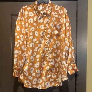 Boutique Orange and White Blouse size L Absolutely Gorgeous Polyester Fabric.